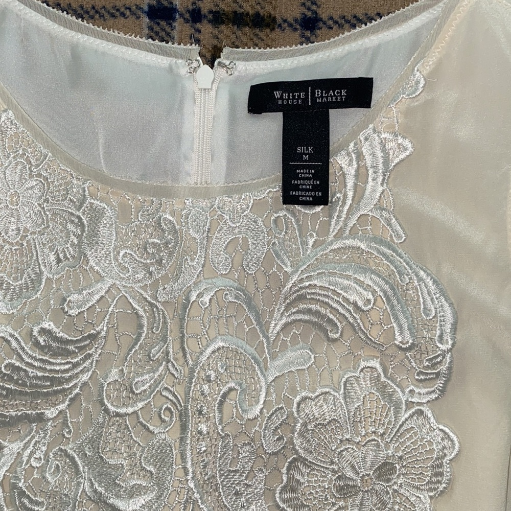 Beautiful blouse - Picture 2 of 4